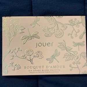 Jouer Bouquet D’amour Blush Palette
